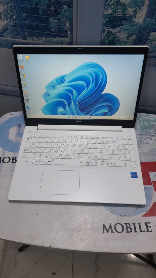 NEC LAVIE Notebook Laptop 4th Gen.Intel Pentium - 320GB HDD - 4GB RAM - 2GB Total Graphic